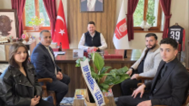 Büyük Birlik Partisi Pınarhisar İlçe Başkanımız Ahmet Şinik bizlere ziyarette bulundular.