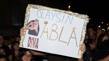 Festivalimizin ikinci gününde sevilen sanatçı İrem Derici’yi Pınarhisar’ımızda ağırladık.