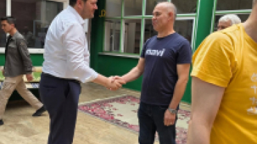 Geçtiğimiz yıl ebediyete intikal eden belediye personelimiz Yasin Demir için düzenlenen mevlit programına katılım sağladık.