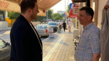 Hafta sonu mesaimizde esnaf ve vatandaşlarımızla bir araya gelerek hal ve hatırlarını sorduk.
