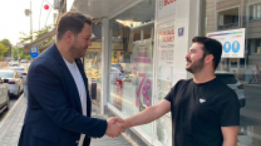 Hafta sonu mesaimizde esnaf ve vatandaşlarımızla bir araya gelerek hal ve hatırlarını sorduk.