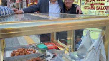 Hafta sonu mesaimizde ilçemizdeki esnaflarımızı ve vatandaşlarımızı ziyaret ederek hal ve hatırlarını sorduk.