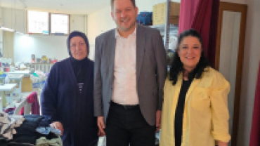 Hafta sonu mesaimizde ilçemizdeki esnaflarımızı ve vatandaşlarımızı ziyaret ederek hal ve hatırlarını sorduk.