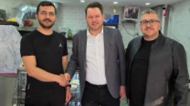 Hafta sonu mesaimizde ilçemizdeki esnaflarımızı ve vatandaşlarımızı ziyaret ederek hal ve hatırlarını sorduk.