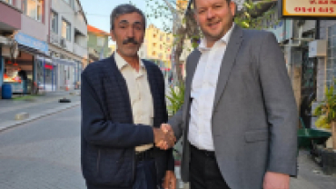 Hafta sonu mesaimizde ilçemizdeki esnaflarımızı ve vatandaşlarımızı ziyaret ederek hal ve hatırlarını sorduk.