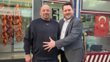 Hafta sonu mesaimizde ilçemizdeki esnaflarımızı ve vatandaşlarımızı ziyaret ederek hal ve hatırlarını sorduk.