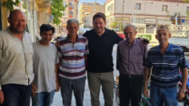 Hemşehrilerimizle bir aradayız. Esnafımıza hayırlı işler diledik, vatandaşımızla çay içip sohbet ettik.