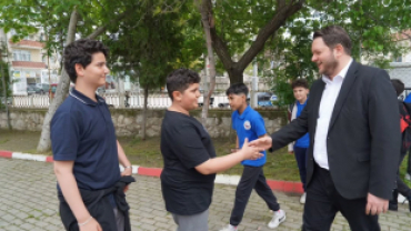 Her Okulda Birlik, Her Sofrada Kardeşlik” etkinliğimizin 5. durağında İmam Hatip Ortaokulumuzda kıymetli öğrencilerimizle bir araya geldik.