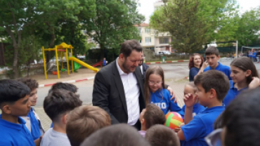 Her Okulda Birlik, Her Sofrada Kardeşlik” etkinliğimizin 5. durağında İmam Hatip Ortaokulumuzda kıymetli öğrencilerimizle bir araya geldik.