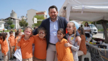 “Her Okulda Birlik, Her Sofrada Kardeşlik” etkinliğimizin ikinci durağında 19 Evler İlkokulumuzda kıymetli öğrencilerimizle bir araya geldik.