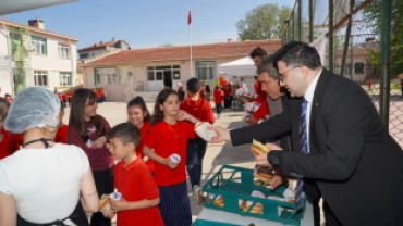 “Her Okulda Birlik, Her Sofrada Kardeşlik” etkinliğimizin ilkini Cumhuriyet İlkokulumuzda gerçekleştirdik.