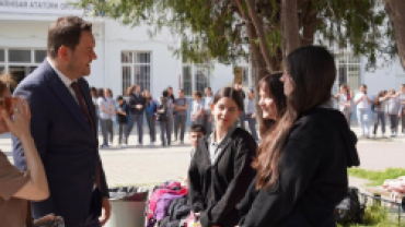 “Her Okulda Birlik, Her Sofrada Kardeşlik” projemizin 7. ve son durağında Atatürk Ortaokulumuzda kıymetli öğrencilerimizle bir araya geldik.