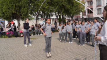 “Her Okulda Birlik, Her Sofrada Kardeşlik” projemizin 7. ve son durağında Atatürk Ortaokulumuzda kıymetli öğrencilerimizle bir araya geldik.
