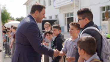 “Her Okulda Birlik, Her Sofrada Kardeşlik” projemizin 7. ve son durağında Atatürk Ortaokulumuzda kıymetli öğrencilerimizle bir araya geldik.