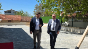 İbrahim Dalkılıç İlkokulu tarafından düzenlenen Lezzet Kermesi ve Çocuk Şenliği programına katılarak öğrencilerimizin, öğretmenlerimizin ve velilerimizin bir araya geldik.