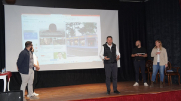 Bugün esnafımızla bir araya gelerek görüş ve önerilerini dinledik, projeyi ortak akılla şekillendirdik.