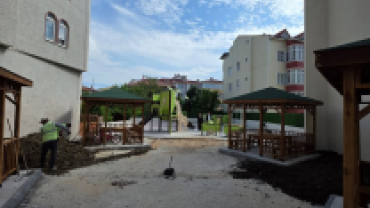 Saklı Bahçe Parkımızda çalışmalarımızı Fen İşleri Müdürümüz ile birlikte yerinde inceledik.