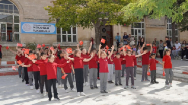İlköğretim Haftası dolayısıyla düzenlenen kutlama programı gerçekleştirildi.