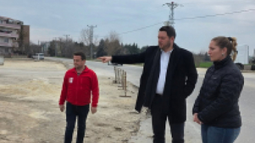 İlçemizin cadde ve sokaklarını daha modern, güvenli ve kullanışlı hale getirmek için ekiplerimiz aralıksız çalışmaya devam ediyor.