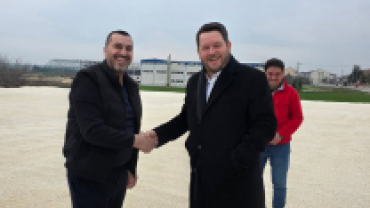 İlçemizin cadde ve sokaklarını daha modern, güvenli ve kullanışlı hale getirmek için ekiplerimiz aralıksız çalışmaya devam ediyor.