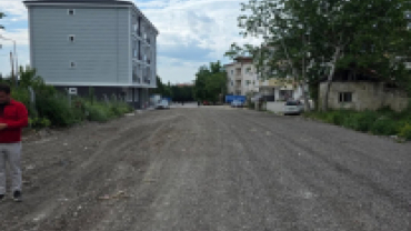 İlçemizde devam eden üstyapı, altyapı, yeni yaşam alanları ve yeni ulaşım ağı çalışmalarımızı sahada yerinde inceledik.