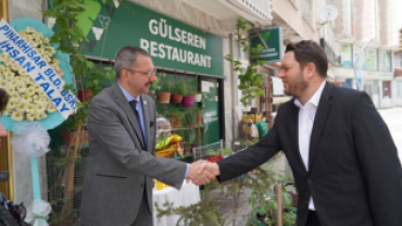 İlçemize değer katacak, hemşehrilerimize hizmet sunacak bu güzel işletmenin hayırlı olmasını diliyor; işletme sahiplerine bol ve bereketli kazançlar temenni ediyorum.