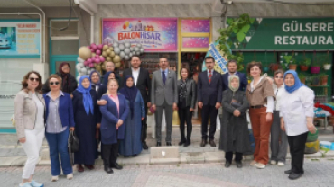 İlçemize değer katacak, hemşehrilerimize hizmet sunacak bu güzel işletmenin hayırlı olmasını diliyor; işletme sahiplerine bol ve bereketli kazançlar temenni ediyorum.