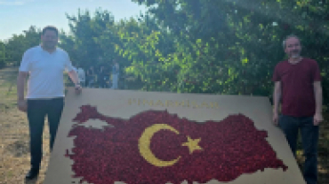 Pınarhisarımızın bereketli topraklarında emekle, alın teriyle üretim yapan tüm çiftçilerimizin her zaman yanındayız.