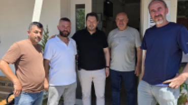 Yörem Restaurant’ın işletmecileri Hüseyin Çalık ve Gökhan Çalık’ın öğle yemeğinde misafiri olduk.