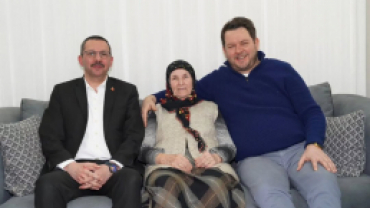 Kaymakamımız Sayın Enver Özderin ile birlikte, kıymetli hemşehrilerimiz Asuman ve Aytaç Üçkardeşler'in gönül sofrasına misafir olduk.
