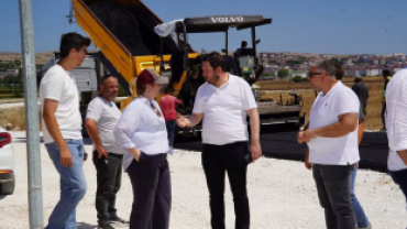 Kil Ocağı Yolumuzda Asfaltlama Çalışmalarına Bismillah Dedik.