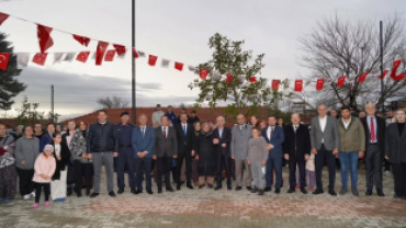 Kırklareli Valimiz Sayın Uğur Turan, Kaymakamımız Sayın Enver Özderin, il ve ilçe protokolümüz ile birlikte Tozaklı Köyü Çok Amaçlı Düğün Salonu’nun açılış programına katılım sağladık