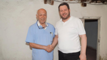 Misafirperverlikleri için Mesut Dökme abimize teşekkür ediyor, tüm esnaflarımıza hayırlı işler, bol ve bereketli kazançlar diliyorum.