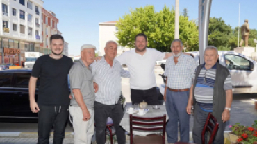 Misafirperverlikleri için Mesut Dökme abimize teşekkür ediyor, tüm esnaflarımıza hayırlı işler, bol ve bereketli kazançlar diliyorum.