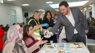 8 Mart Dünya Kadınlar Günü’nü gönülden tebrik ediyor, sağlık, huzur ve mutluluk diliyorum.