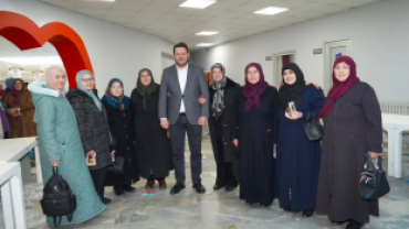 8 Mart Dünya Kadınlar Günü’nü gönülden tebrik ediyor, sağlık, huzur ve mutluluk diliyorum.