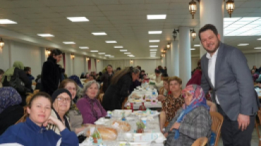 8 Mart Dünya Kadınlar Günü’nü gönülden tebrik ediyor, sağlık, huzur ve mutluluk diliyorum.