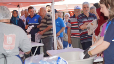 Mevlid Kandili’nin manevi atmosferini hemşehrilerimizle birlikte yaşadık.