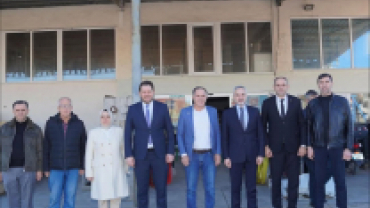 Hemşehrilerimizin hal ve hatırlarını sorduk, çalışmalarında kolaylık ve bereketli kazançlar diledik.