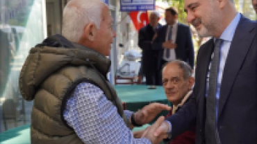 Hemşehrilerimizin hal ve hatırlarını sorduk, çalışmalarında kolaylık ve bereketli kazançlar diledik.