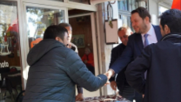 Hemşehrilerimizin hal ve hatırlarını sorduk, çalışmalarında kolaylık ve bereketli kazançlar diledik.