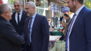 Hemşehrilerimizin hal ve hatırlarını sorduk, çalışmalarında kolaylık ve bereketli kazançlar diledik.