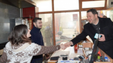 Miraç Kandili Münasebetiyle Hemşehrilerimize Kandil simiti ikramında bulunduk.