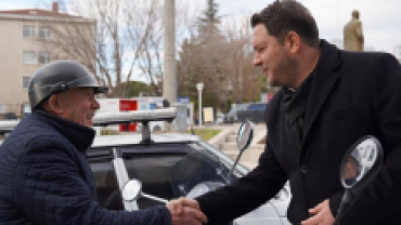 Miraç Kandili Münasebetiyle Hemşehrilerimize Kandil simiti ikramında bulunduk.