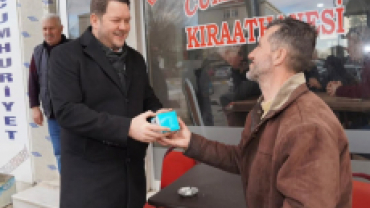 Miraç Kandili Münasebetiyle Hemşehrilerimize Kandil simiti ikramında bulunduk.