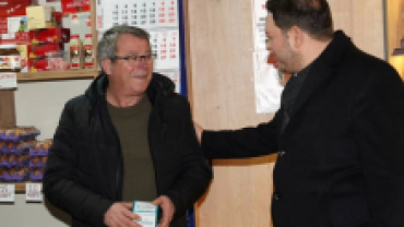 Miraç Kandili Münasebetiyle Hemşehrilerimize Kandil simiti ikramında bulunduk.