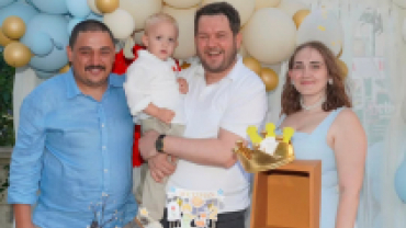 Nedret ve Şule Ertuğral kardeşlerimizin biricik evladı Metehan’ın 2 yaş doğum günü mutluluğuna ortak olduk.