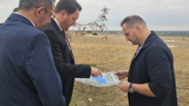 Pınarhisar Belediye Başkanımız Sayın İhsan Talay’ın, Adalet Bakanımız Yılmaz Tunç ve Bakan Yardımcımız Ramazan Can ile gerçekleştirdiği görüşmeler neticesinde, ilçemize Erenler Köyü’nün kuzeyinde Cezaevi Projesi planlandı.
