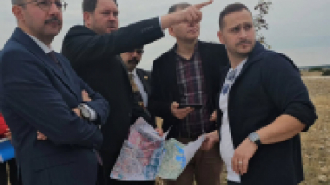 Pınarhisar Belediye Başkanımız Sayın İhsan Talay’ın, Adalet Bakanımız Yılmaz Tunç ve Bakan Yardımcımız Ramazan Can ile gerçekleştirdiği görüşmeler neticesinde, ilçemize Erenler Köyü’nün kuzeyinde Cezaevi Projesi planlandı.