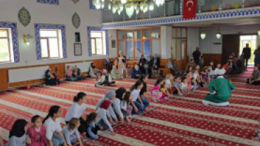 Pınarhisar Belediyesi ve Pınarhisar Müftülüğü iş birliğinde çocuklarımıza yönelik anlamlı bir program düzenledik.